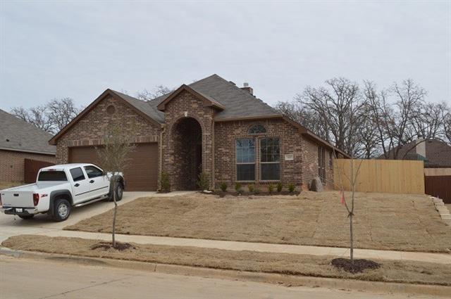 Building Photo - 320 Springtree St