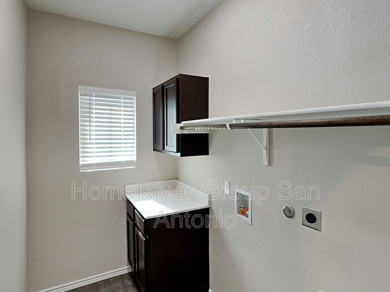 Building Photo - 13541 Lily Ln