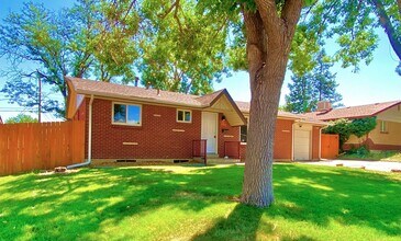 Building Photo - Spacious & Updated Home in Lakewood!-Open Floor plan, Outdoor Living Space, Garden Beds, & More!!!