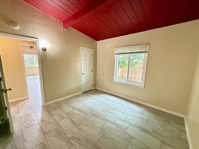 Building Photo - 4901 Frink Ave