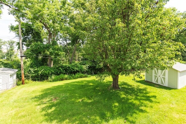 Building Photo - 10411 Antrim Dr