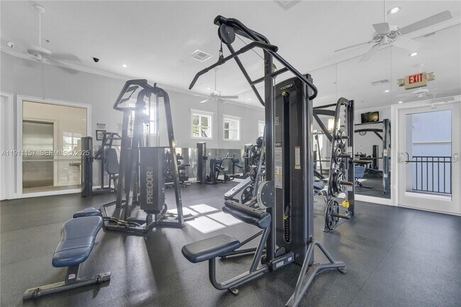 Building Photo - 3235 NE 184th St