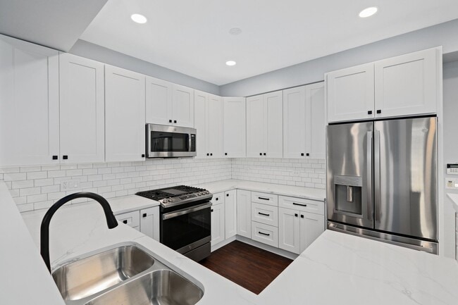Building Photo - 1876 Bluestem Cir