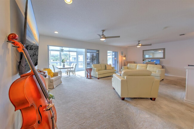 Building Photo - 4949 N Hwy A1A