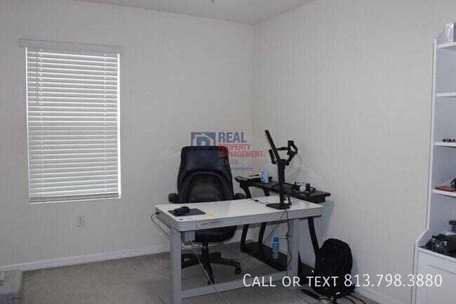 Building Photo - 3199 Suncoast Plains Dr