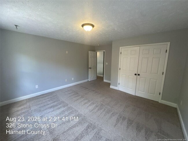 Building Photo - 326 Stone Cross Dr