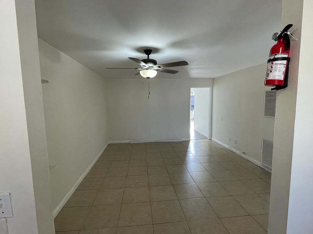 Livingroom - 2152 W Alameda Ave