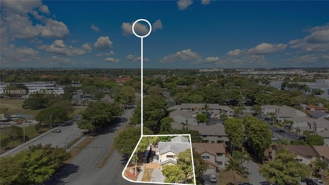 Building Photo - 9646 SW 151 Ave