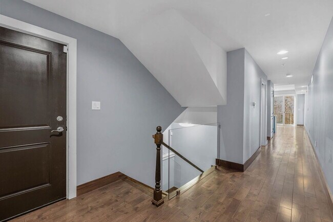 Building Photo - 1512 Frankford Ave