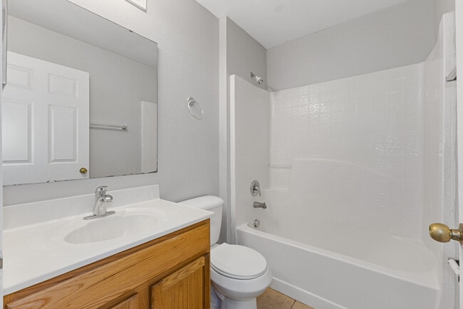 Building Photo - Charming home for RENT in Groveland