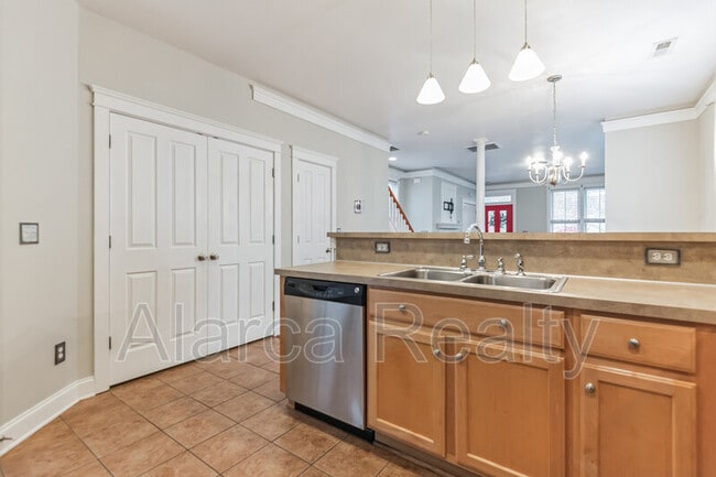 Building Photo - 4234 Vance Rd N