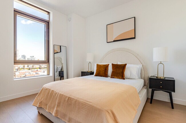 Building Photo - 482 Kent Ave