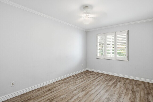 Building Photo - 4702 N 30th Pl