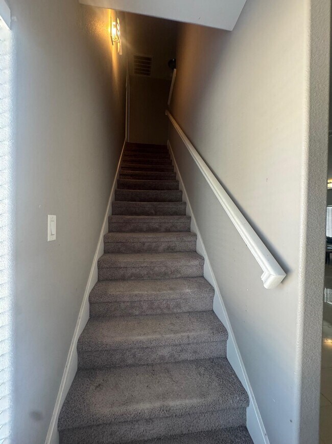 Building Photo - 3227 Imperial Dr