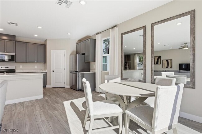 Building Photo - 4181 Nopal Serrano Ave