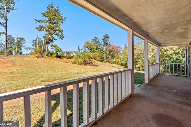 Building Photo - 168 Old Corinth Rd