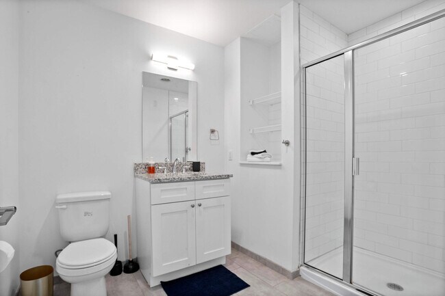 Building Photo - 209 9th St