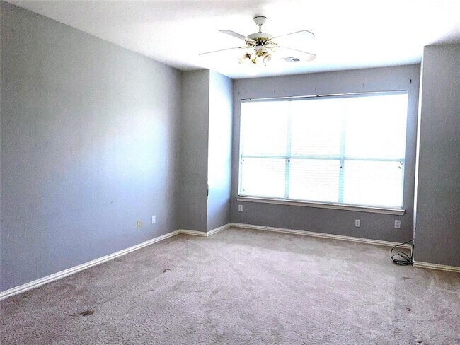 Building Photo - 4605 Hinton Dr
