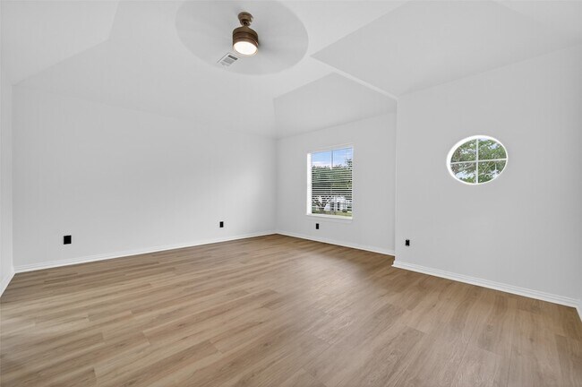 Building Photo - 2019 Bendstone Cir