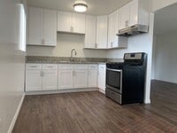 Building Photo - brookhurst15660