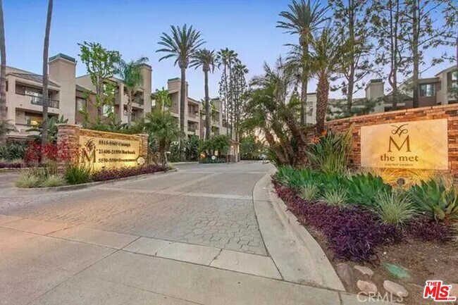 Primary Photo - 5535 Canoga Ave