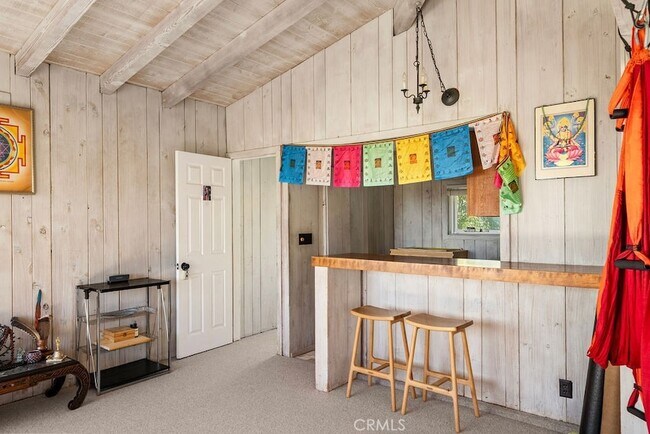 Building Photo - 128 Crescent Bay Dr