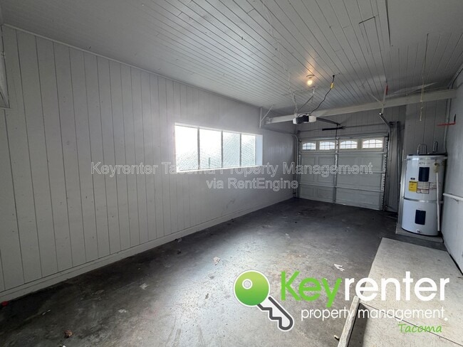 Building Photo - 1823 S Sprague Ave