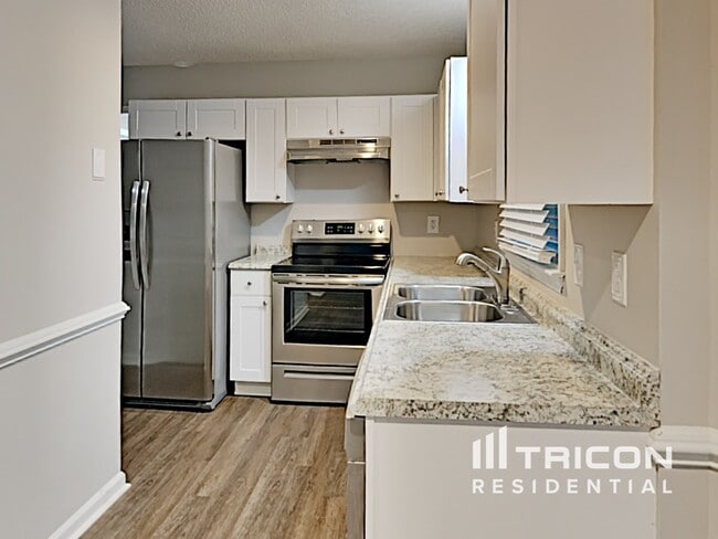 Building Photo - 5000 Baffin Ct