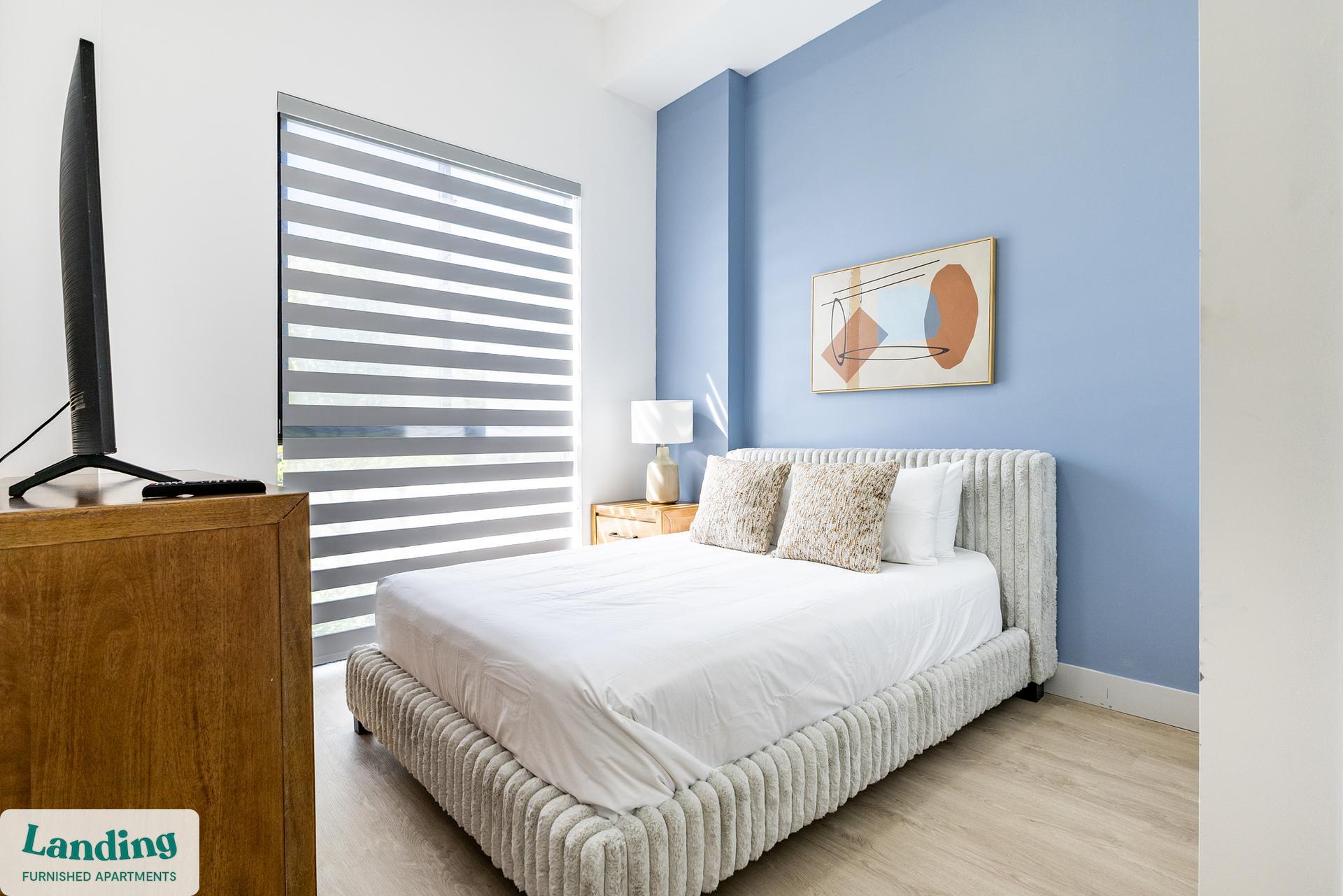 Building Photo - 1155 NE 126th St