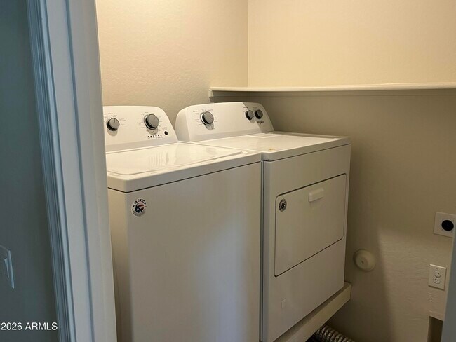 Building Photo - 30990 W Mulberry Dr