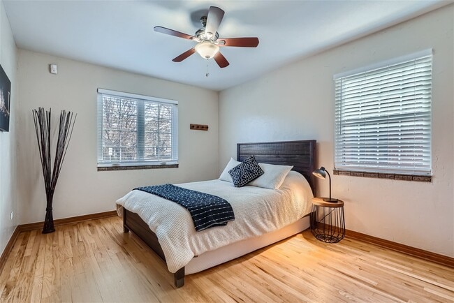 Building Photo - 695 Ash St.