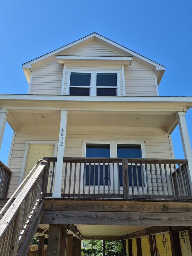 Building Photo - 4012 Sealy Ave