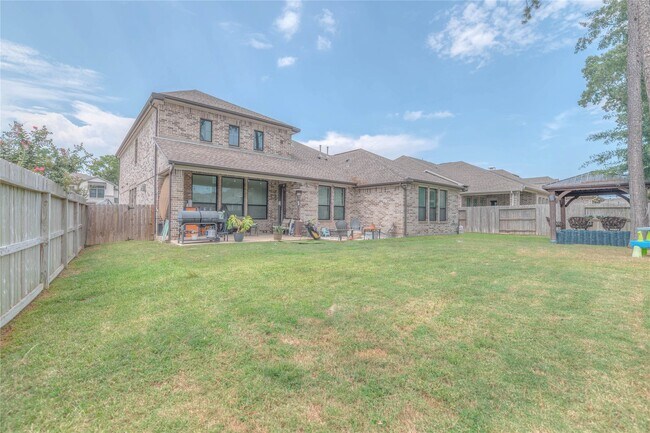 Building Photo - 15006 La Strada Dr