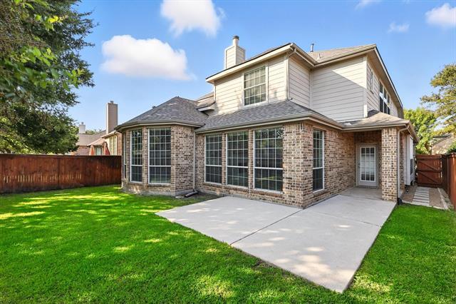 Building Photo - 8740 Dayton Dr