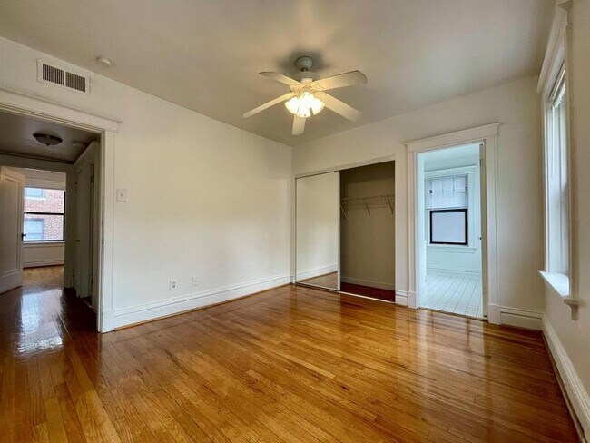 Building Photo - 6333 S Rosebury Ave