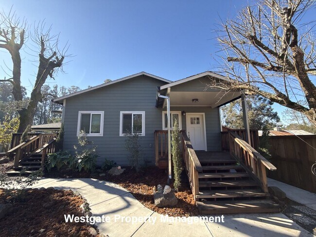 Building Photo - 2249 Bodega Ave