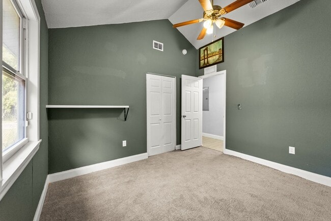 Building Photo - Home Sweet Home with Fire Pit & Modern Tou...