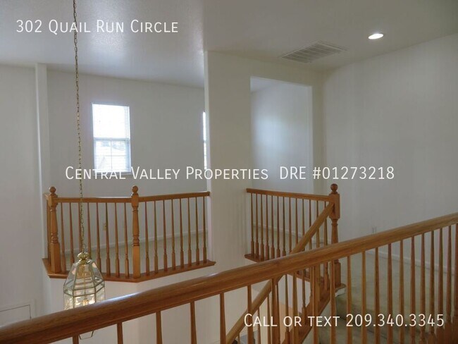 Building Photo - 302 Quail Run Cir