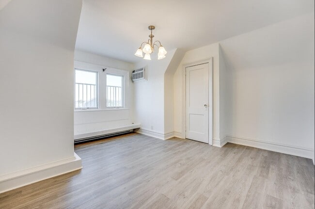 Building Photo - 304 Fulton Ave