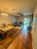 Building Photo - 209 Leese Dr