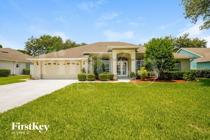 Primary Photo - 874 Club Hills Dr