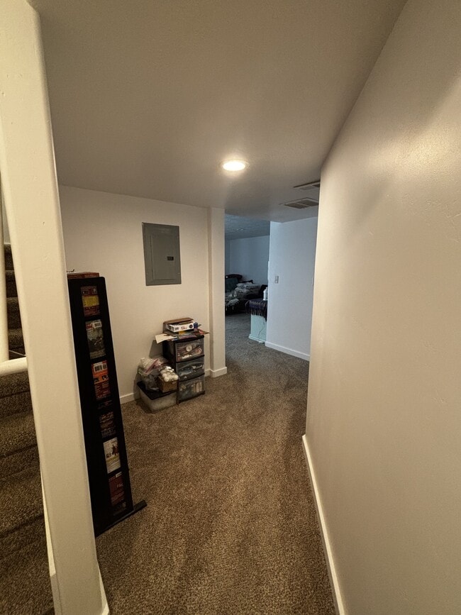 Building Photo - 7538 N Cottage Ln