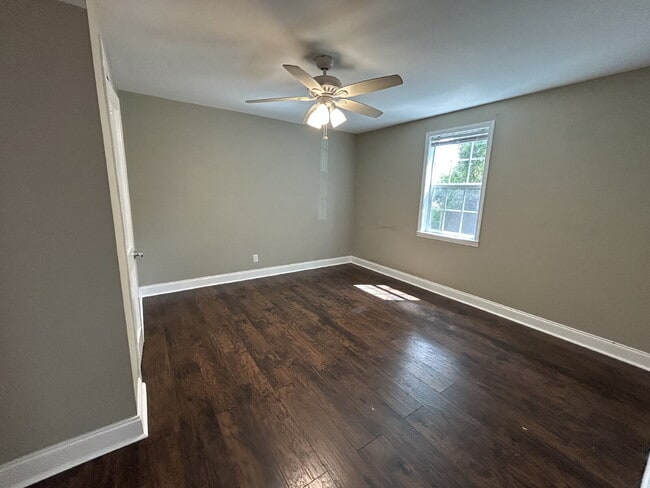 Building Photo - Duplex for Rent