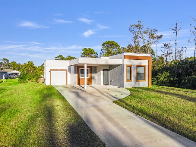 Building Photo - 622 Windermere Dr