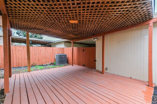 Building Photo - 3362 Continental Dr