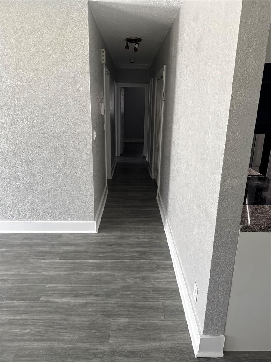 Building Photo - 15700 NW 39th Pl