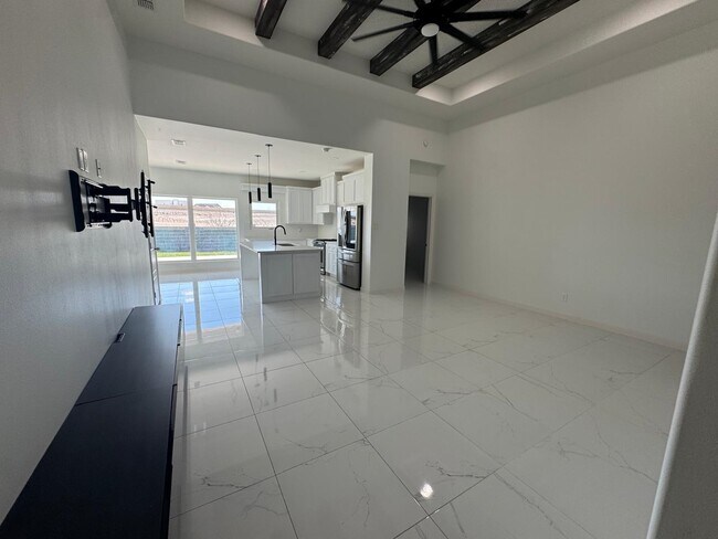 Building Photo - 1504 Ocaso Dr