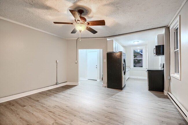 Building Photo - 5510 Edna Ave