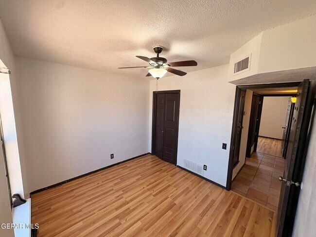 Building Photo - 7148 Villa Hermosa Dr
