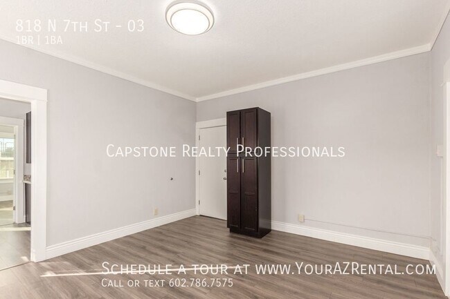 Building Photo - 818 N 7th St